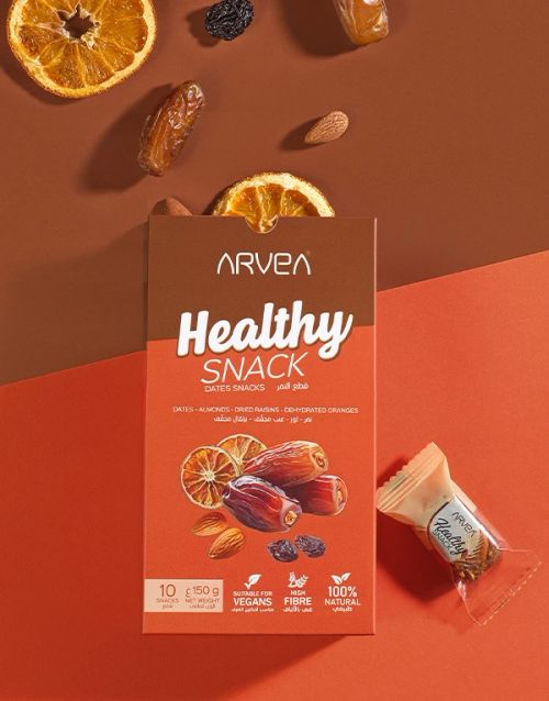 healthy snack (Dattes-Amandes -raisins secs-oranges déshydratés) healthy snack (Dattes-Amandes -raisins secs-oranges déshydratés)