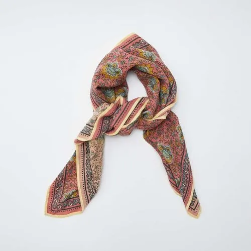 large foulard imprimé rose