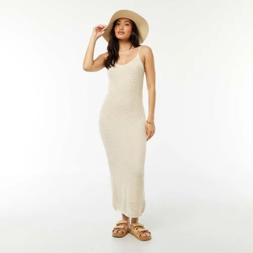 robe à bretelles coupe midi en crochet beige robe à bretelles coupe midi en crochet beige