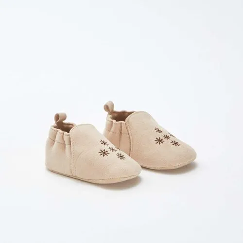 chaussons brodés en suédine beige chaussons brodés en suédine beige