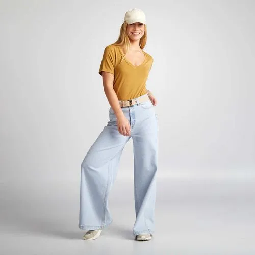 t-shirt stretch à col v marron t-shirt stretch à col v marron