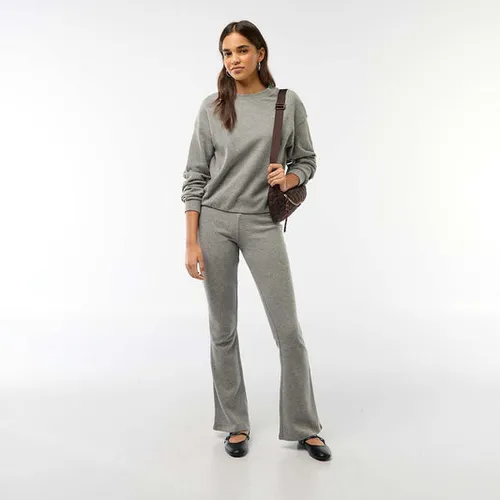 pantalon flare en coton stretch en maille doudou gris